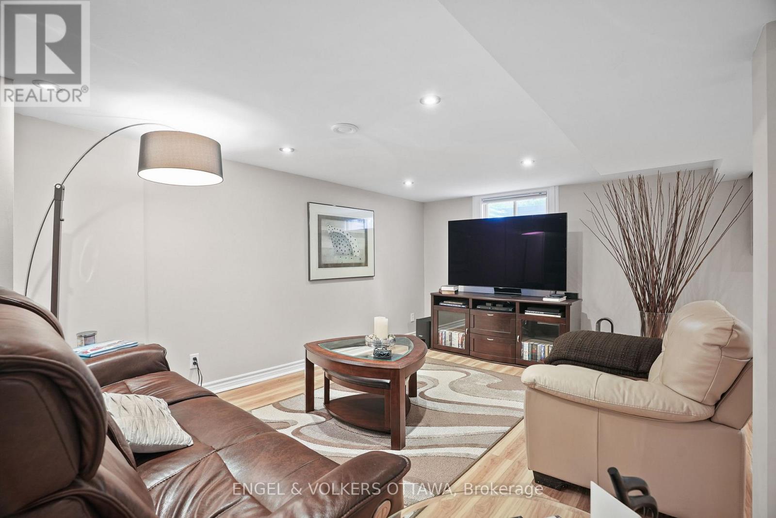 1278 Cheverton Avenue