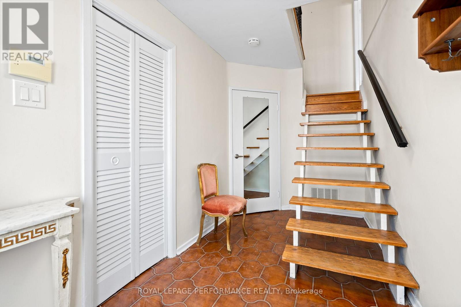 1430 Edgecliffe Avenue