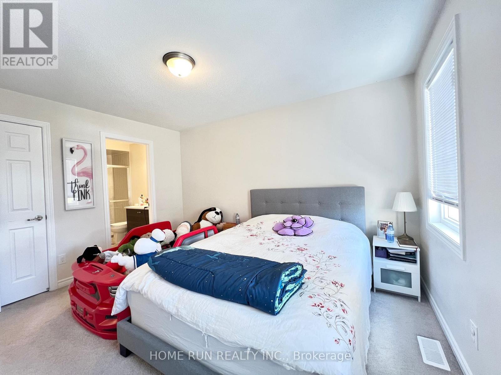 347 Pumpkinseed Crescent