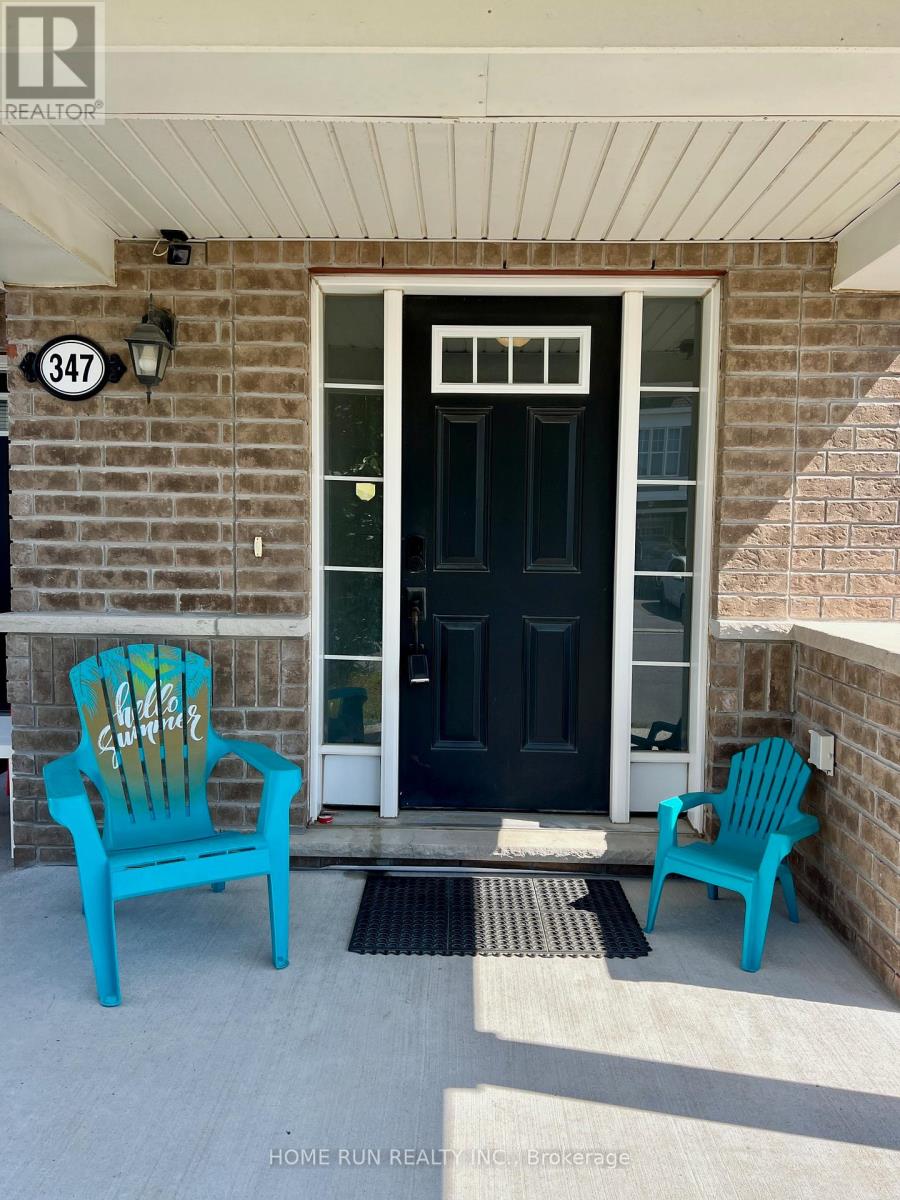 347 Pumpkinseed Crescent