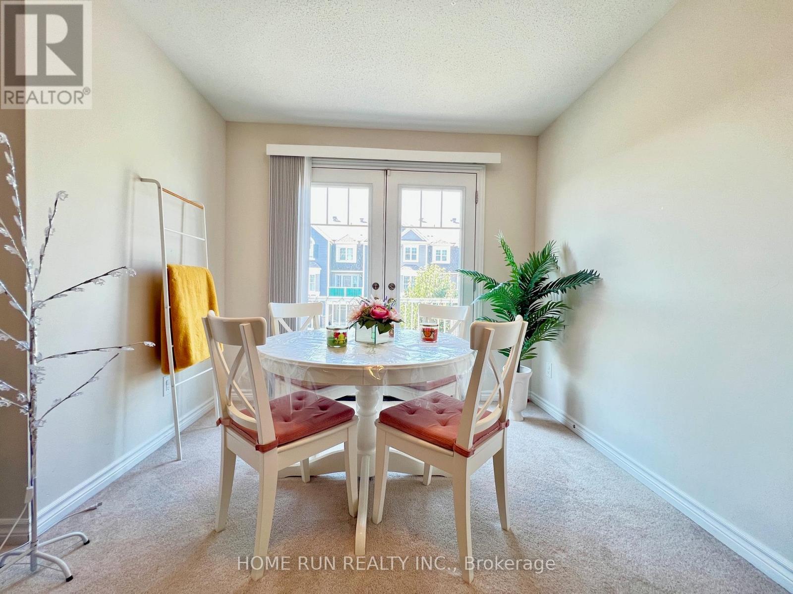 347 Pumpkinseed Crescent