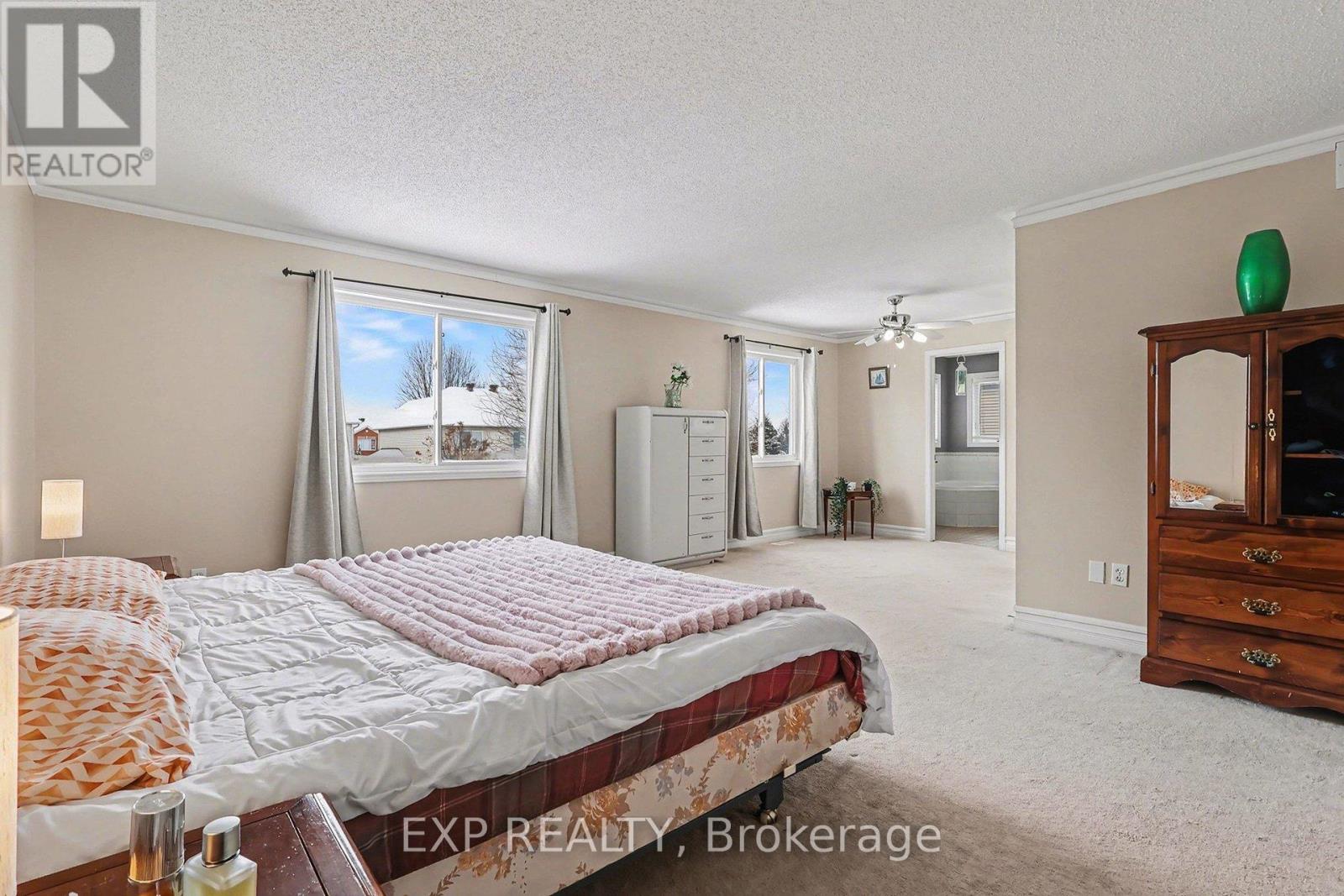 61 Lamadeleine Boulevard