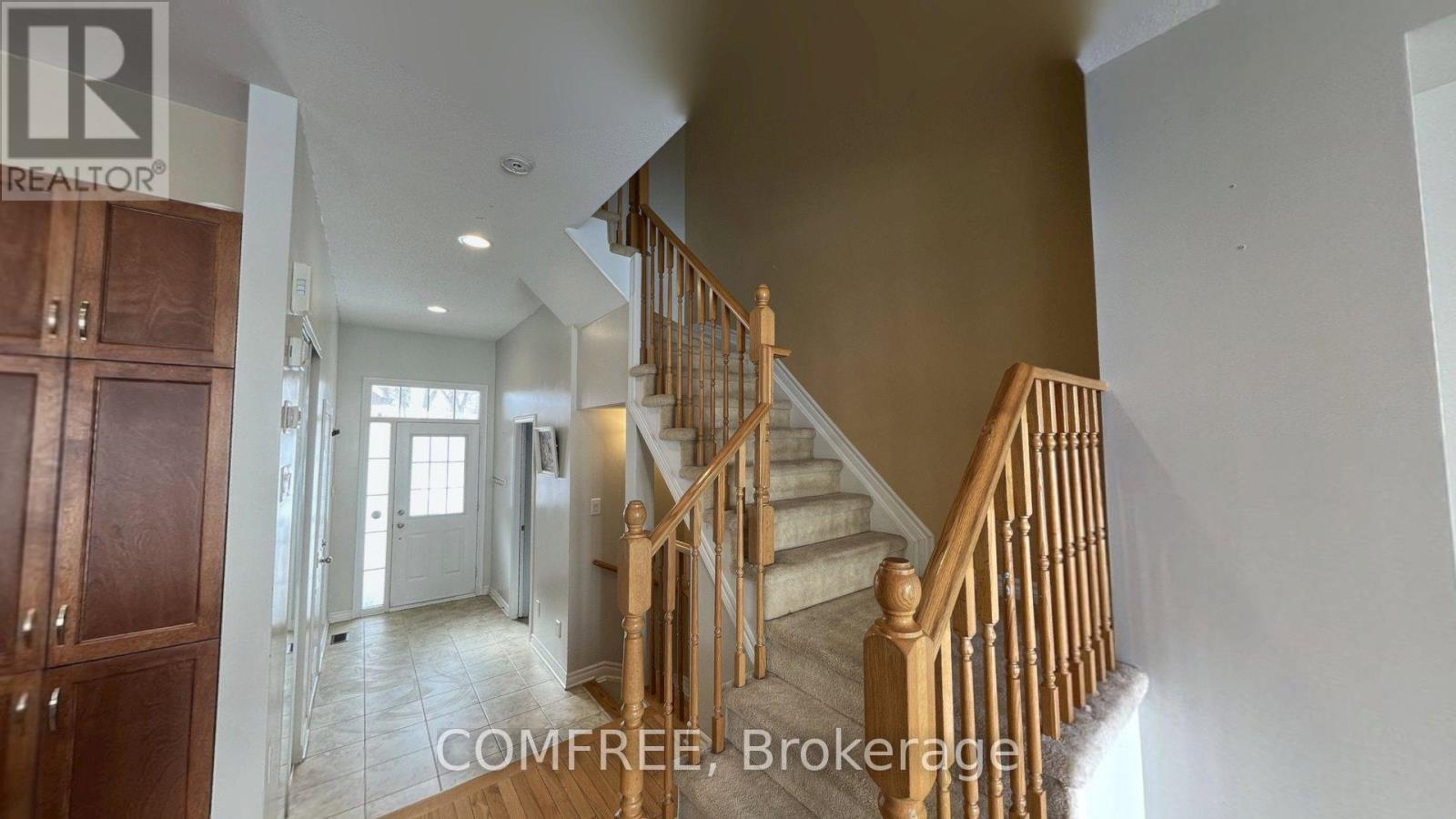 294 Waymark Crescent