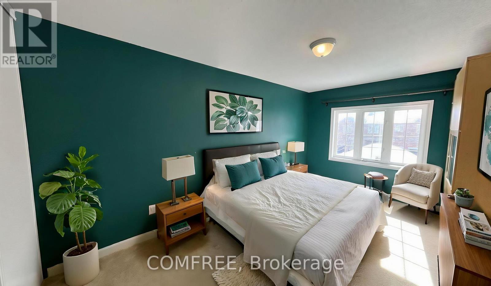 294 Waymark Crescent