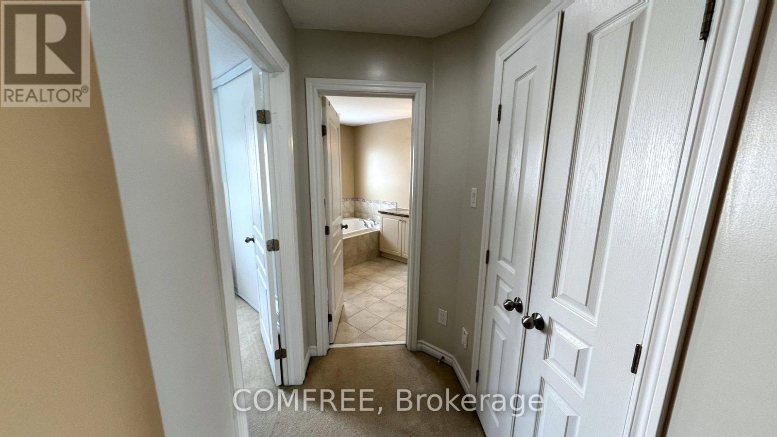 294 Waymark Crescent