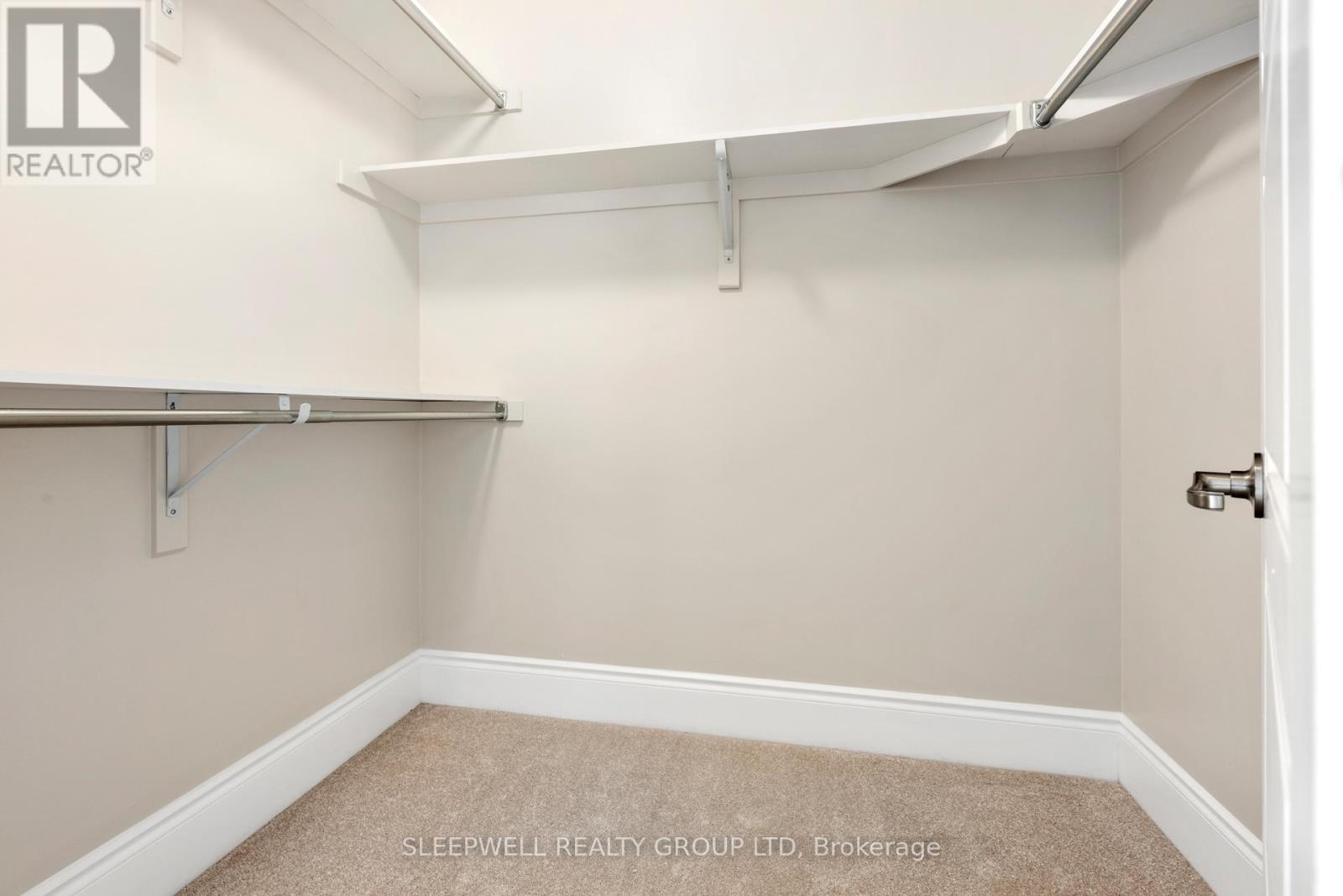 320 Lipizzaner Street