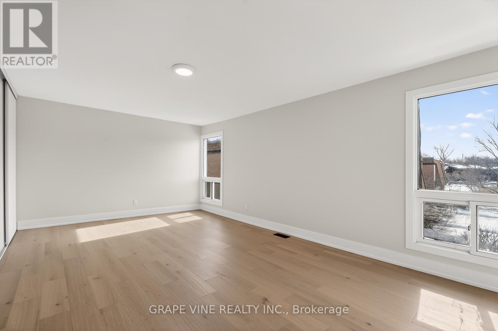 14 - 3565 Downpatrick Road