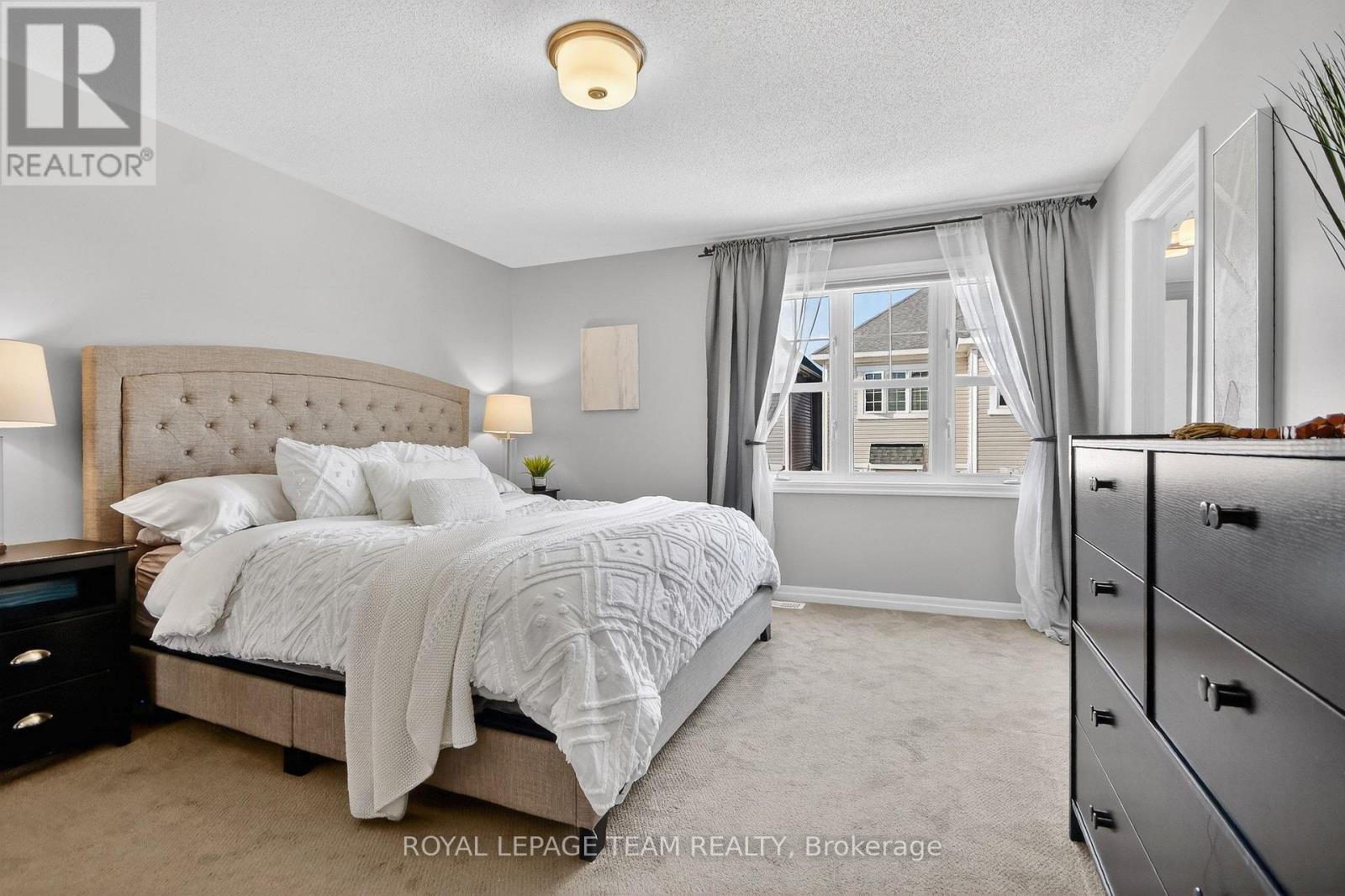 375 Meadowbreeze Drive