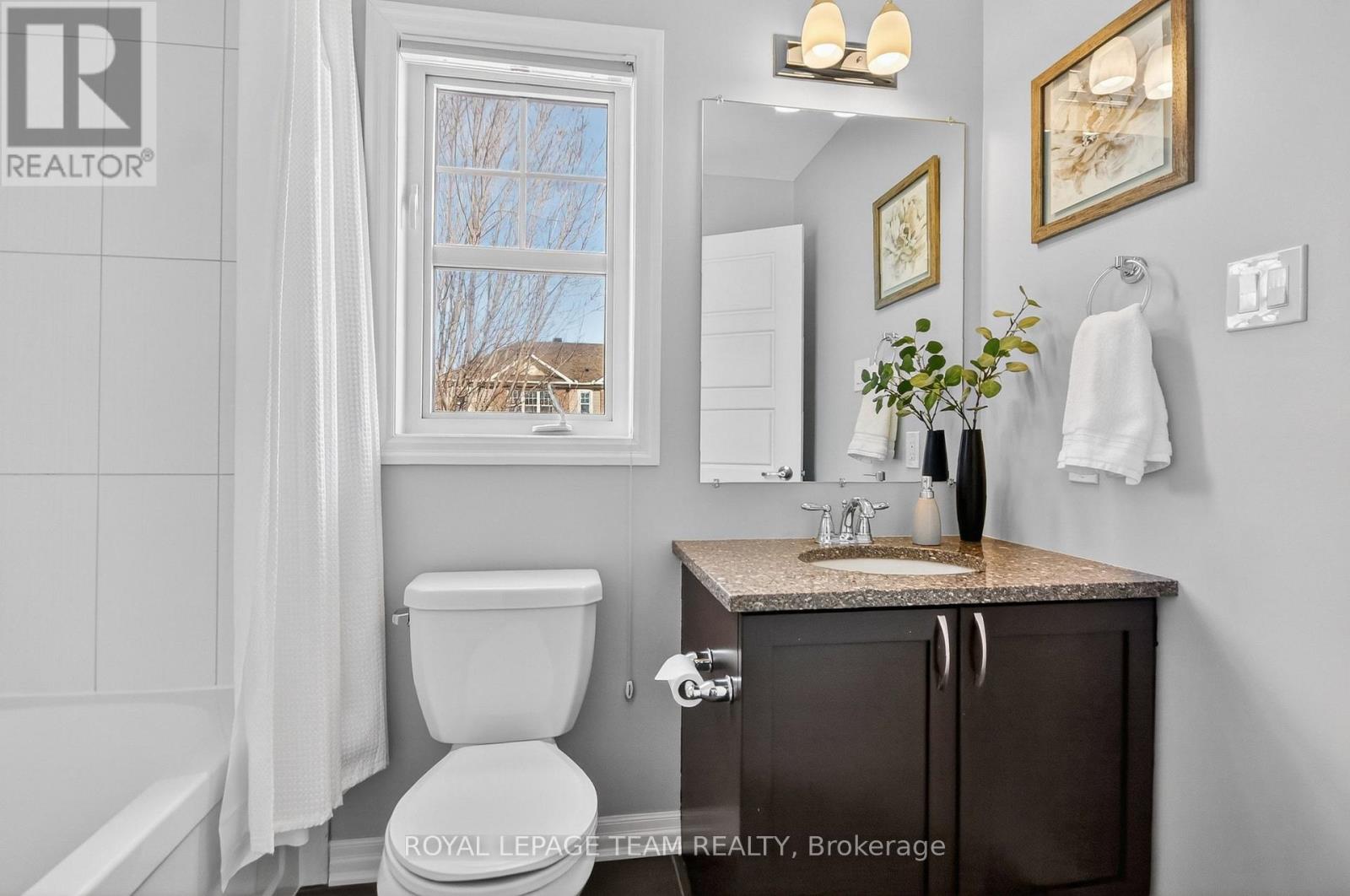 375 Meadowbreeze Drive