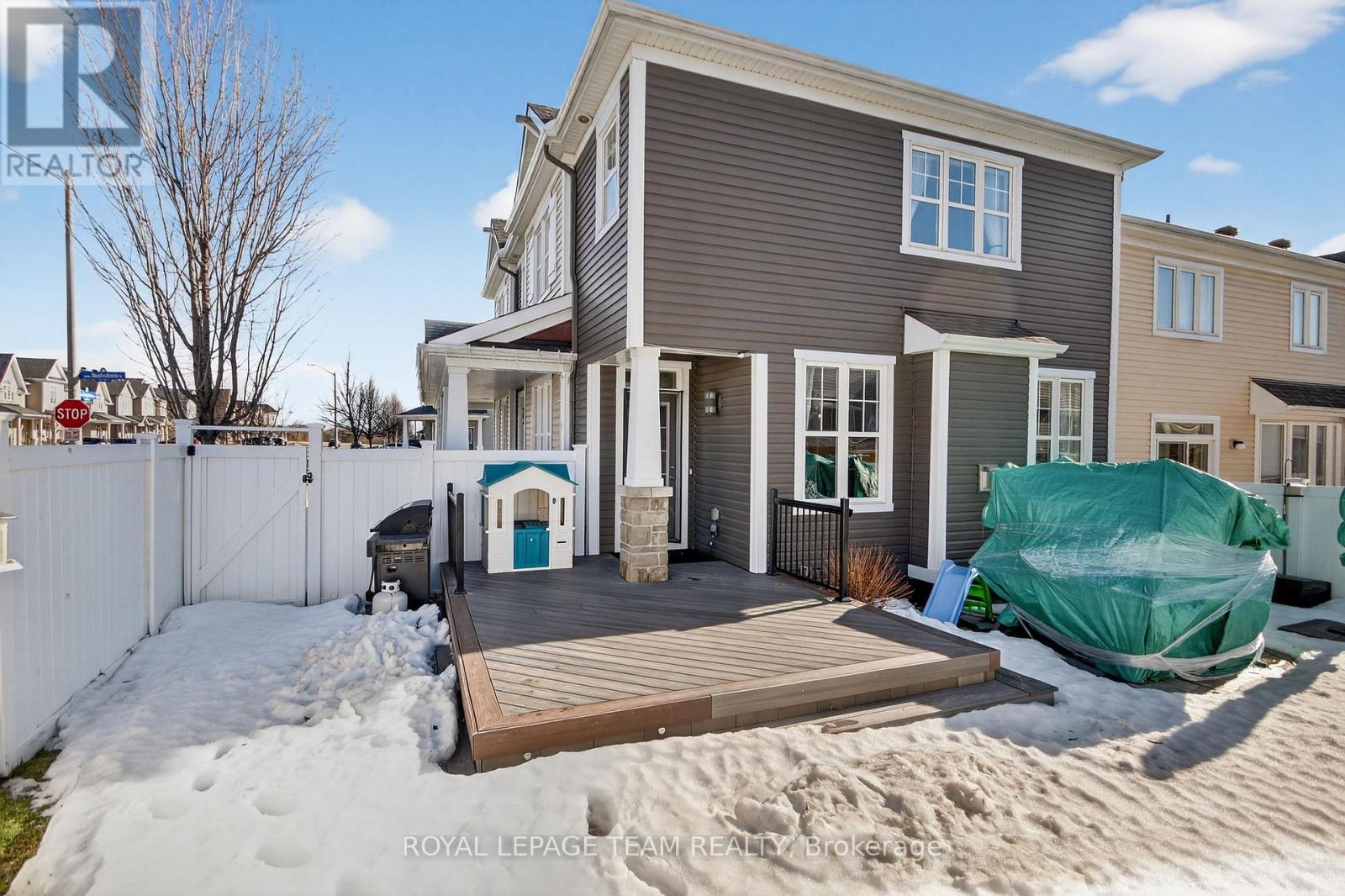 375 Meadowbreeze Drive