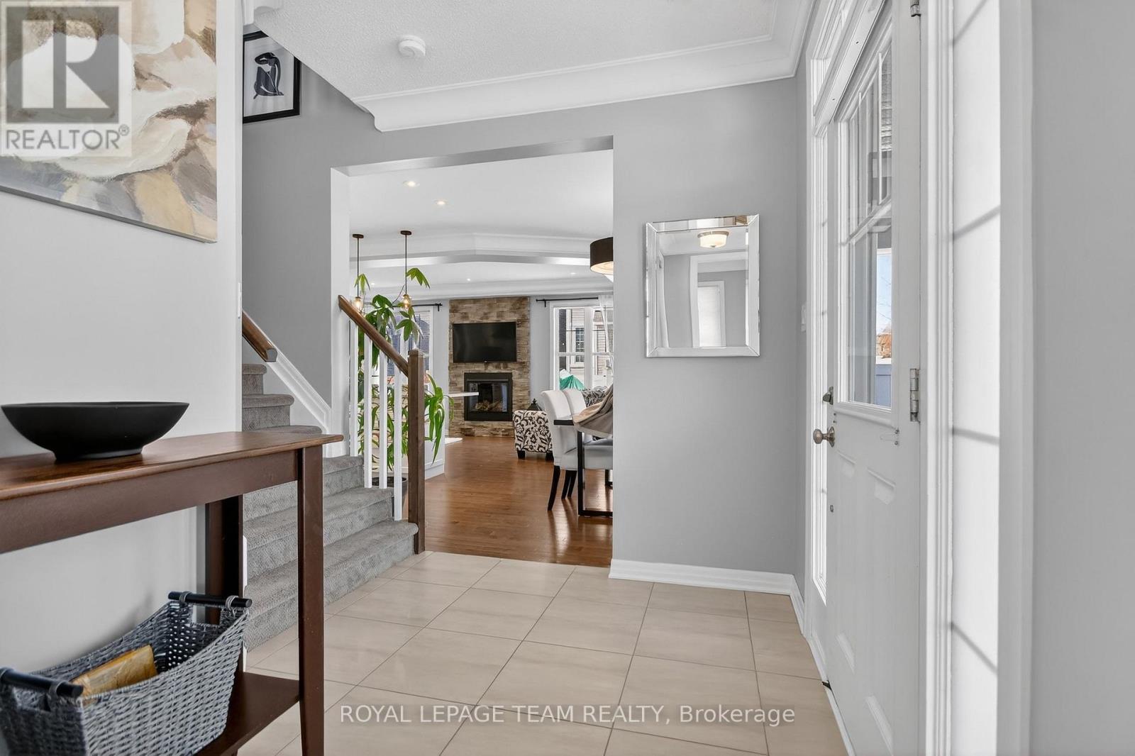 375 Meadowbreeze Drive