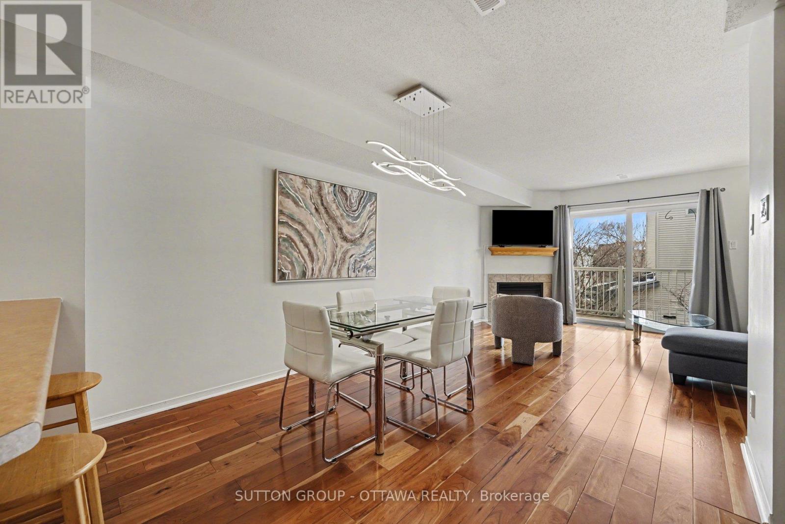 56 Steele Park Private