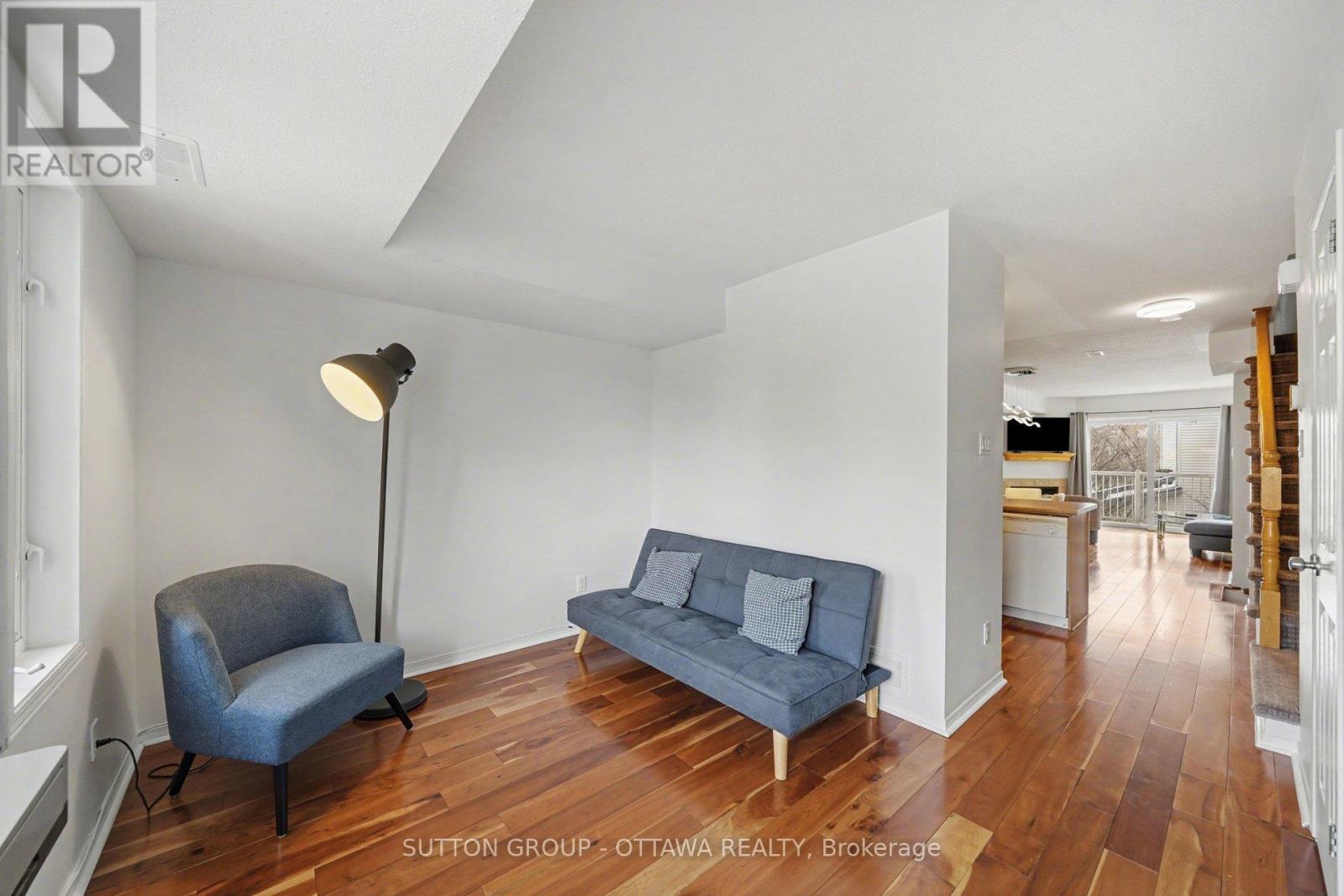 56 Steele Park Private