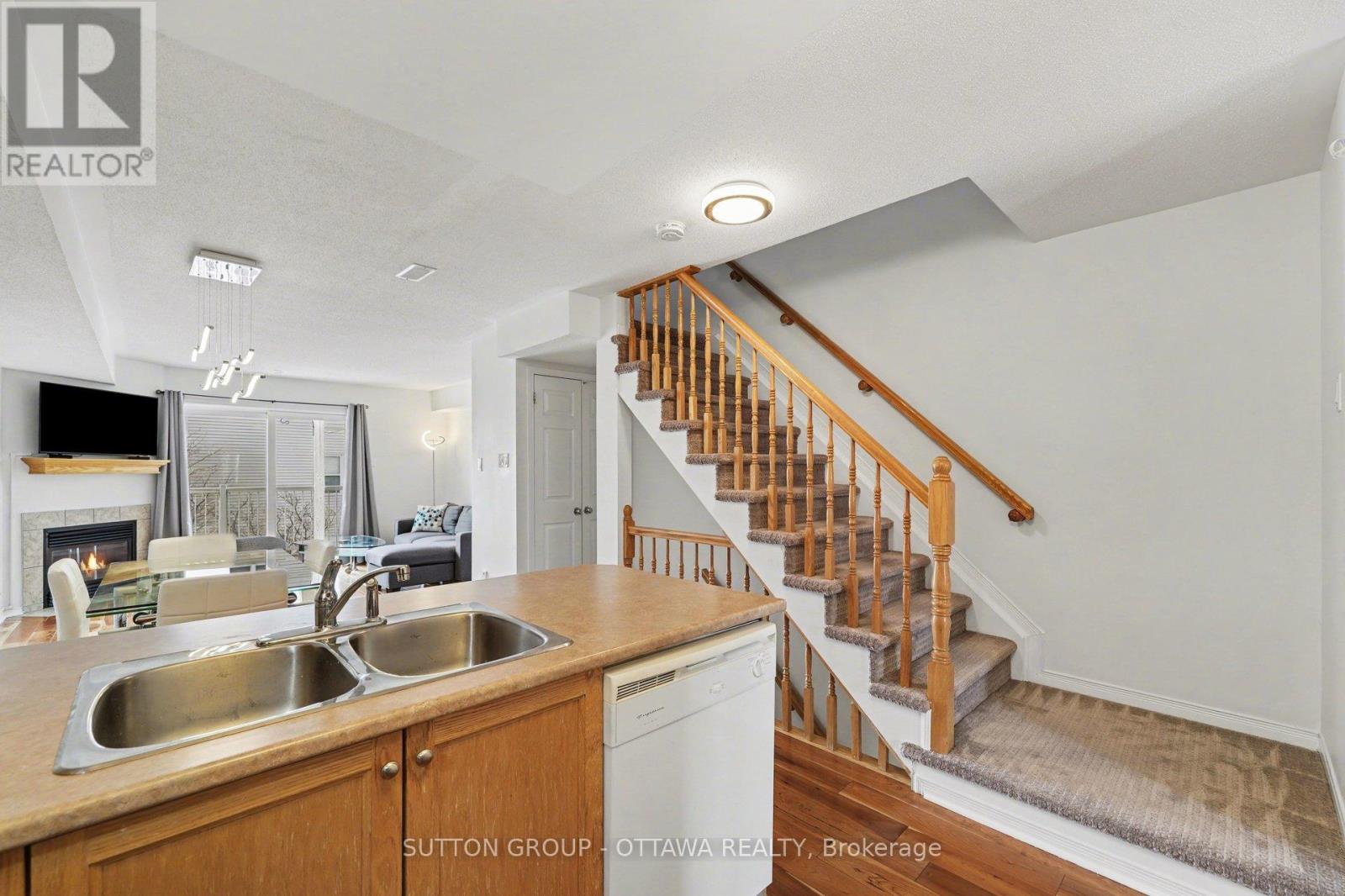 56 Steele Park Private