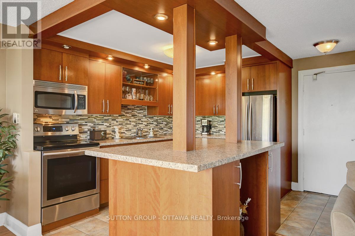 405 - 665 Bathgate Drive