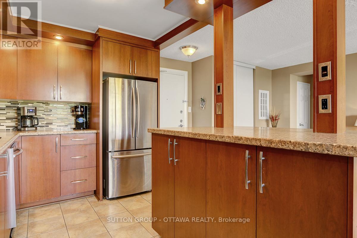 405 - 665 Bathgate Drive