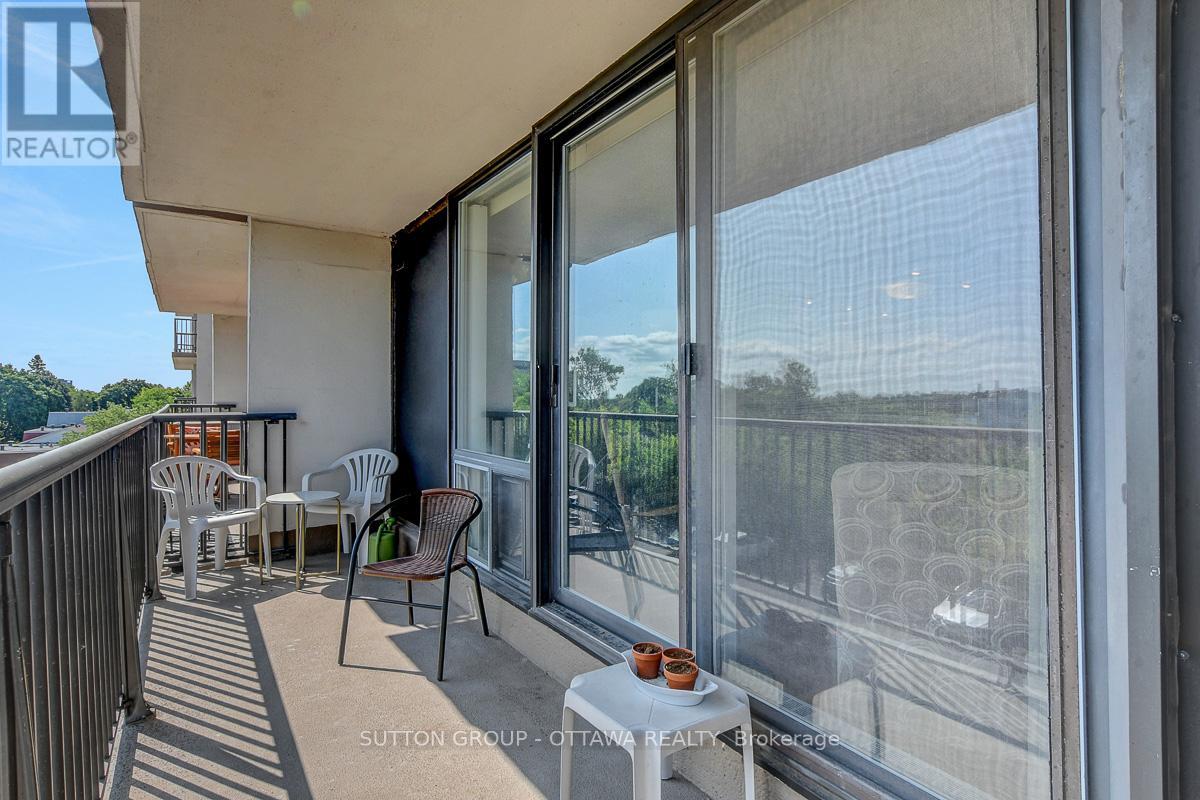 405 - 665 Bathgate Drive