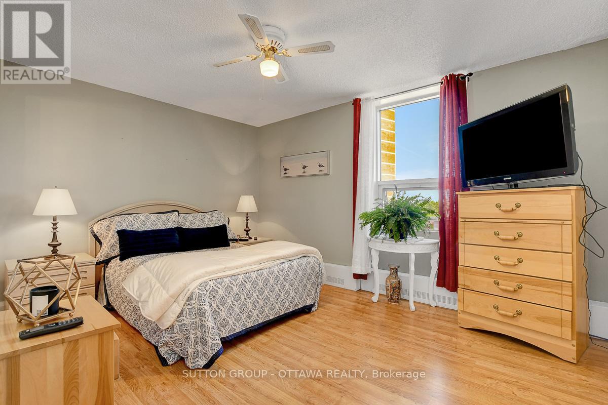 405 - 665 Bathgate Drive