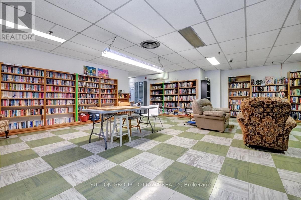 405 - 665 Bathgate Drive