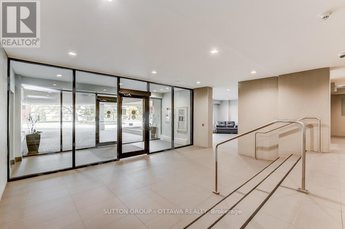 405 - 665 Bathgate Drive