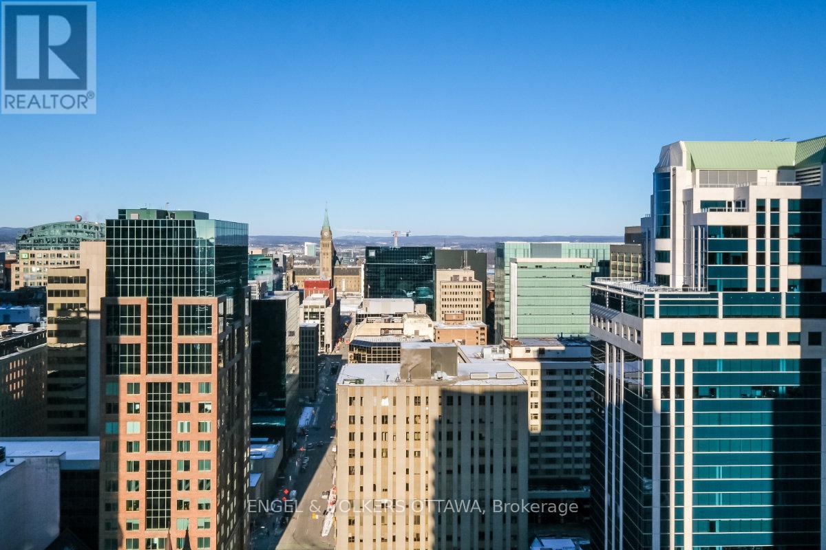 2401 - 179 Metcalfe Street