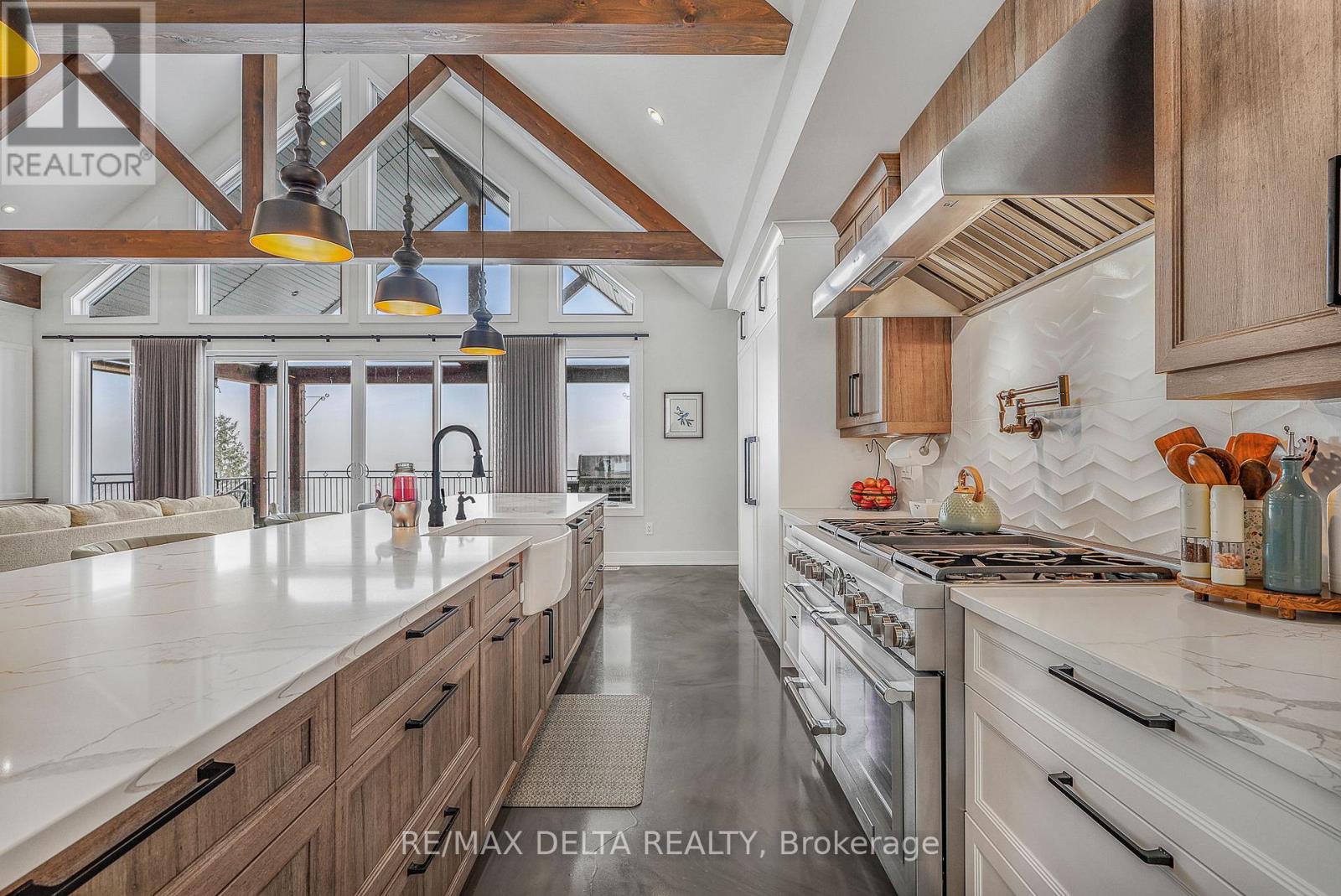 3815 Old Highway 17 Road