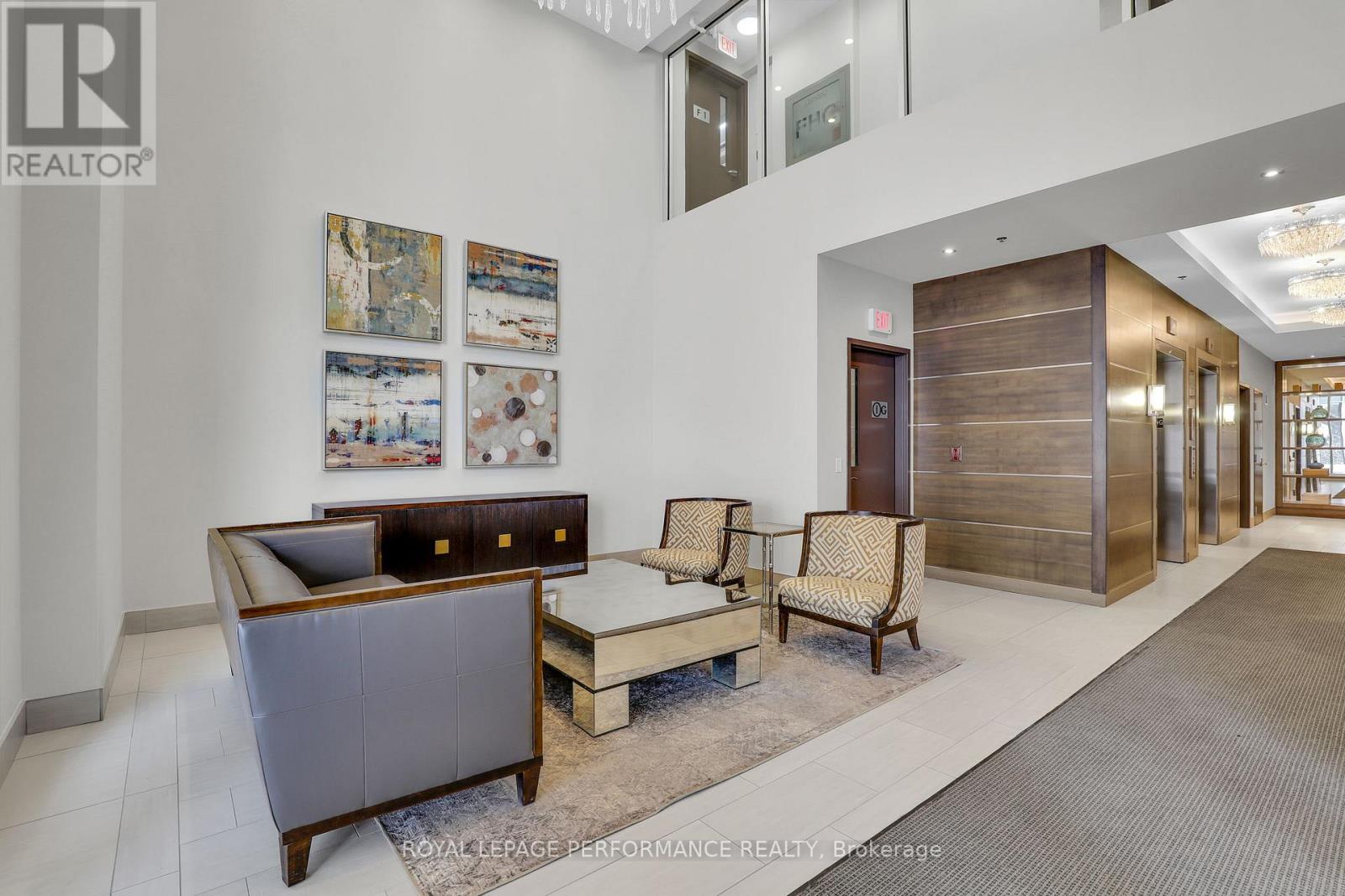 413 - 88 Richmond Road