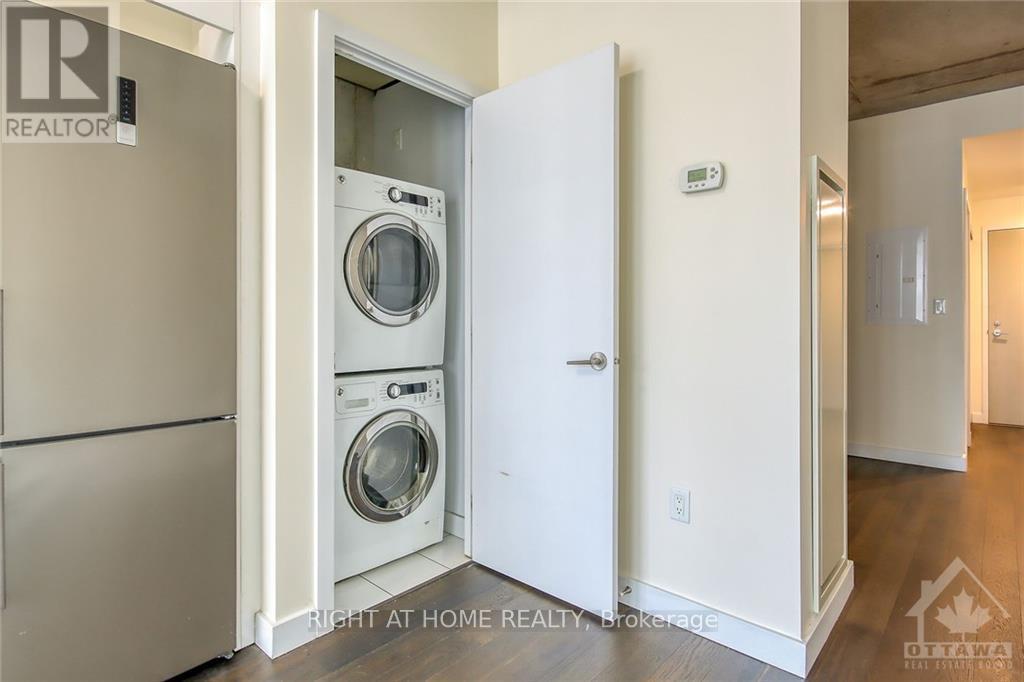 1109 - 224 Lyon Street N