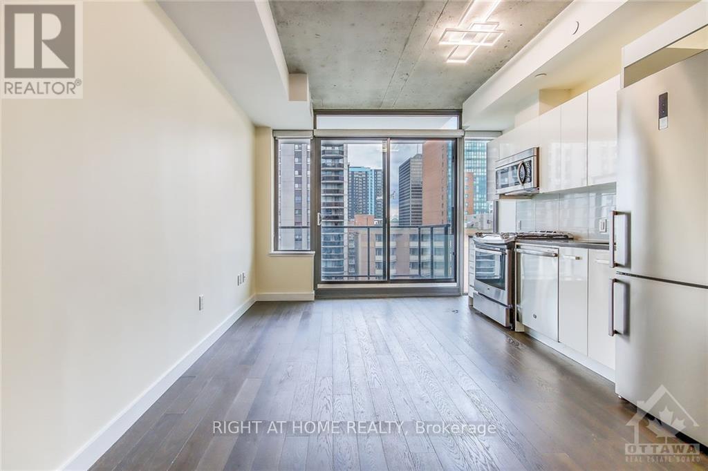 1109 - 224 Lyon Street N