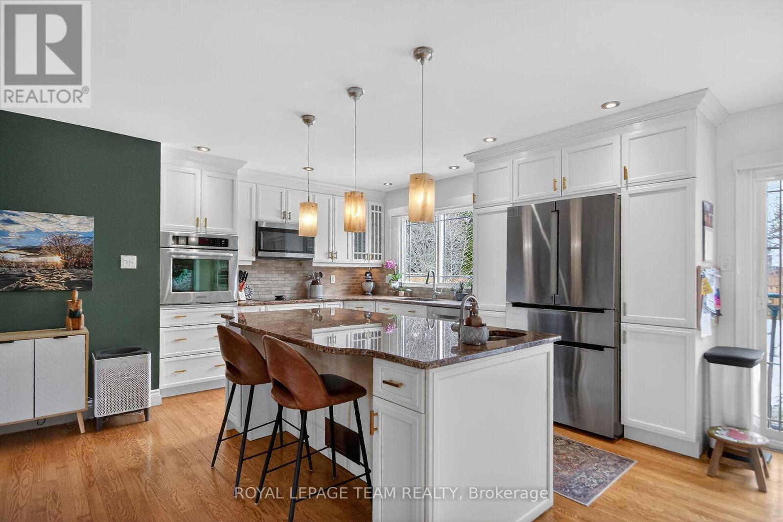 998 Harkness Avenue Avenue