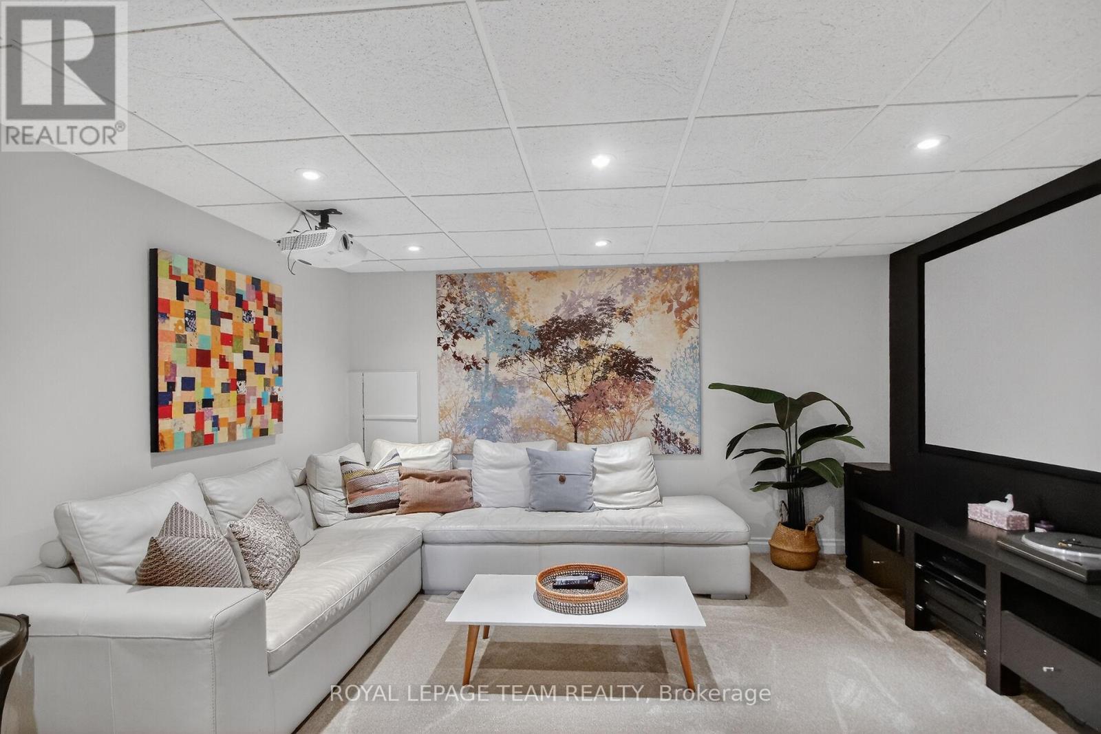 998 Harkness Avenue Avenue