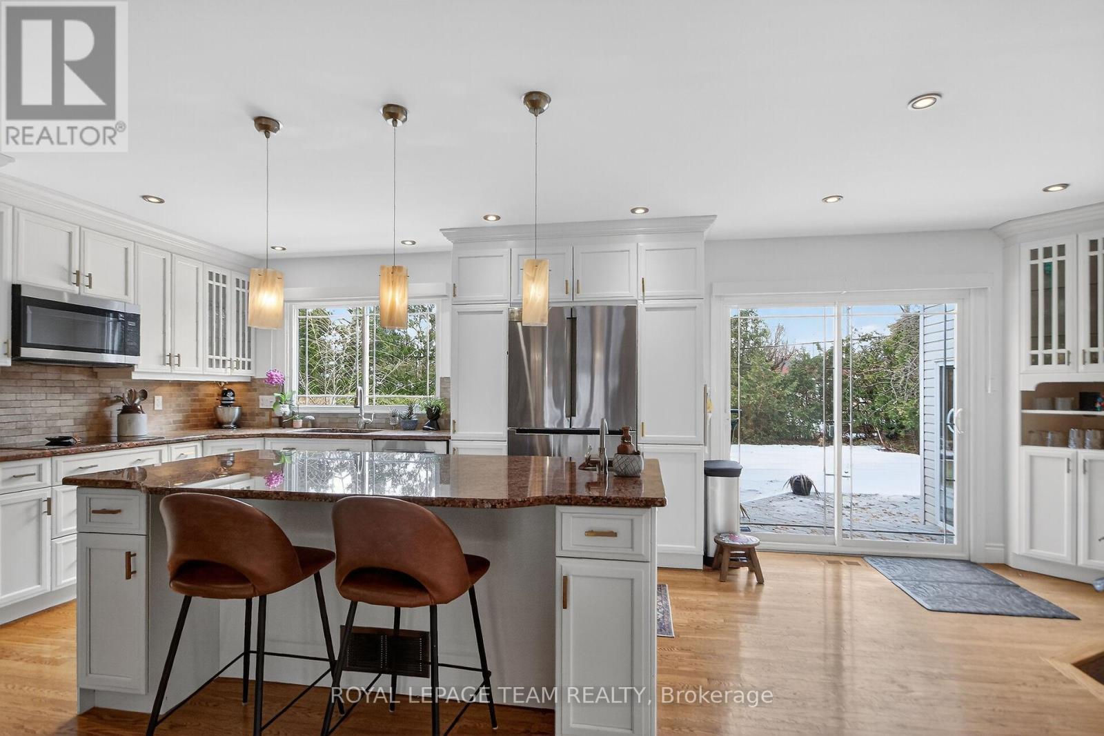 998 Harkness Avenue Avenue