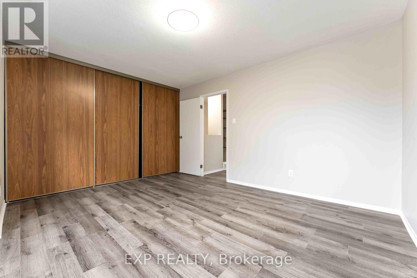 25 - 2659 Pimlico Crescent