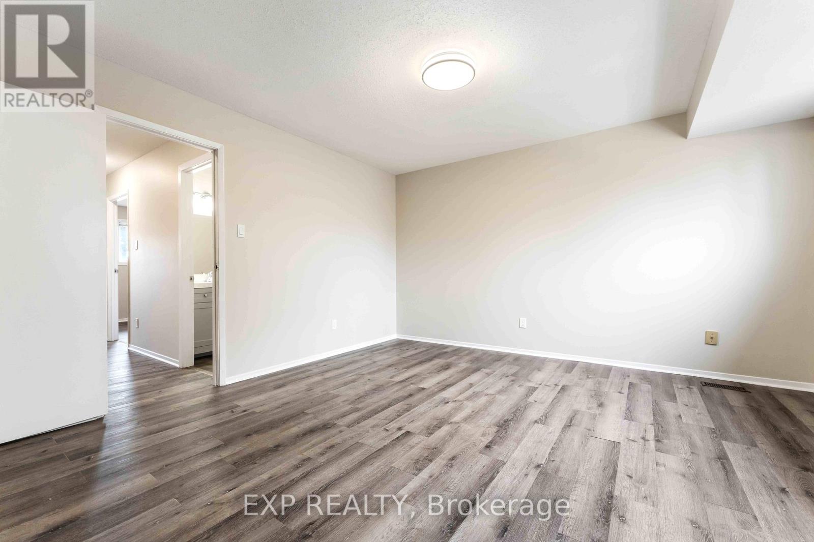 25 - 2659 Pimlico Crescent