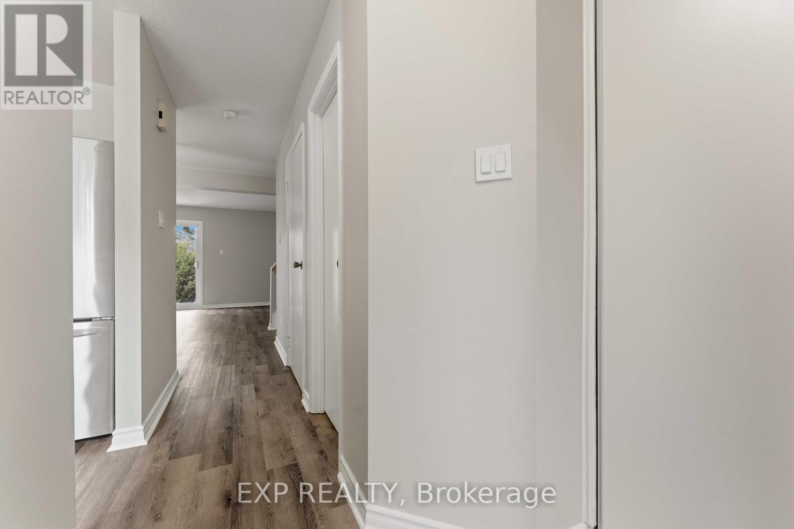 25 - 2659 Pimlico Crescent