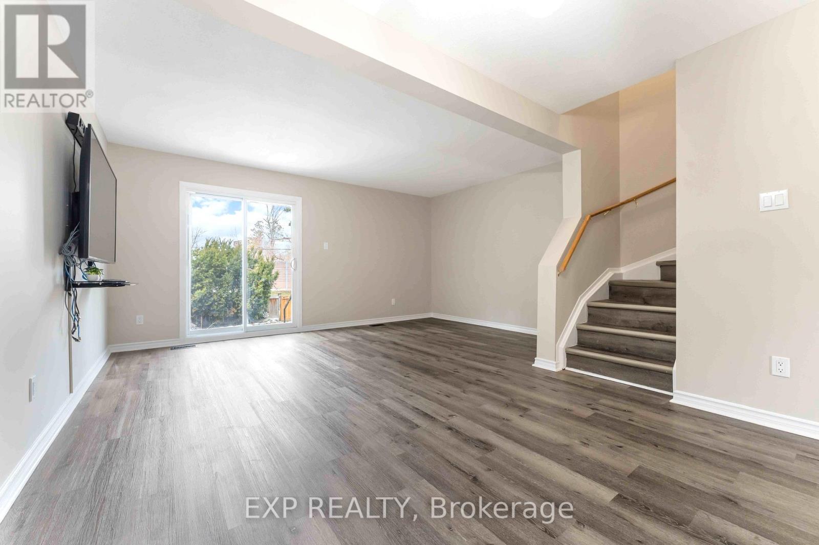 25 - 2659 Pimlico Crescent