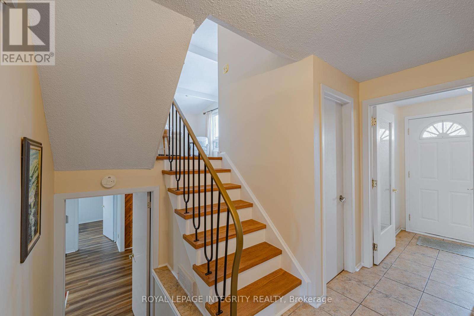 664 Glenhurst Crescent