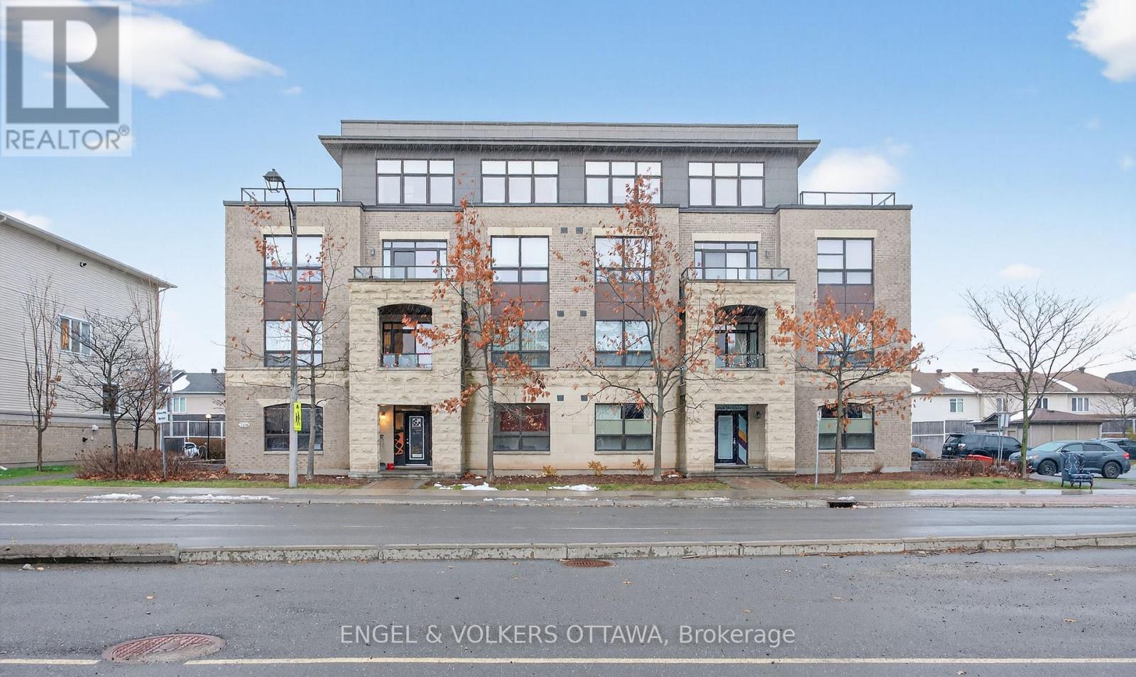 302 - 760 Chapman Mills Drive