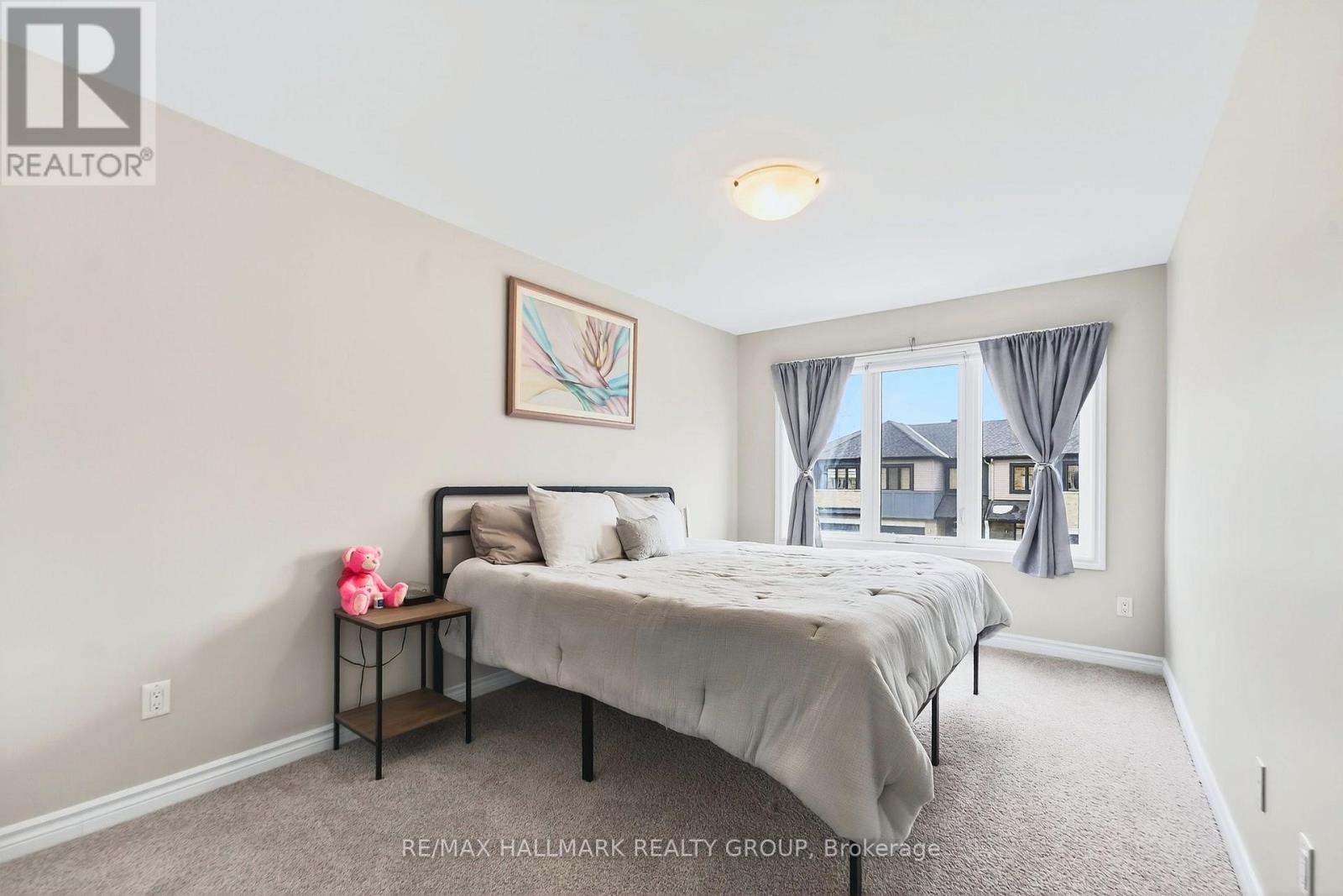 60 Jardiniere Street