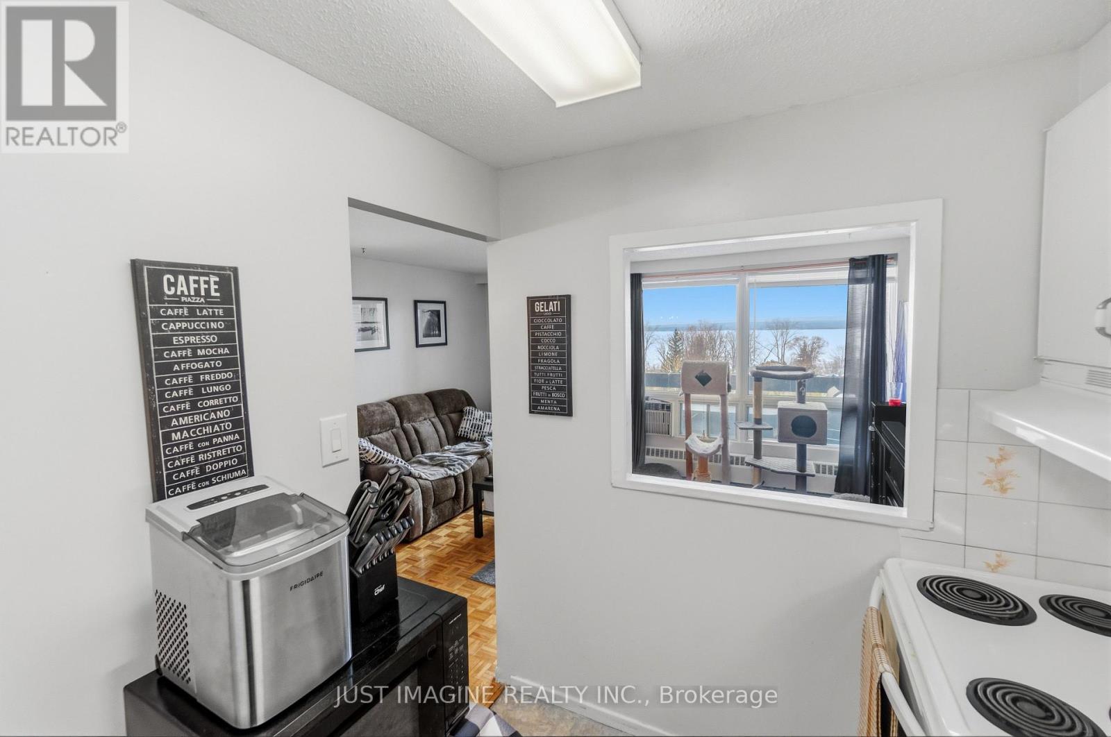 721 - 3100 Carling Avenue