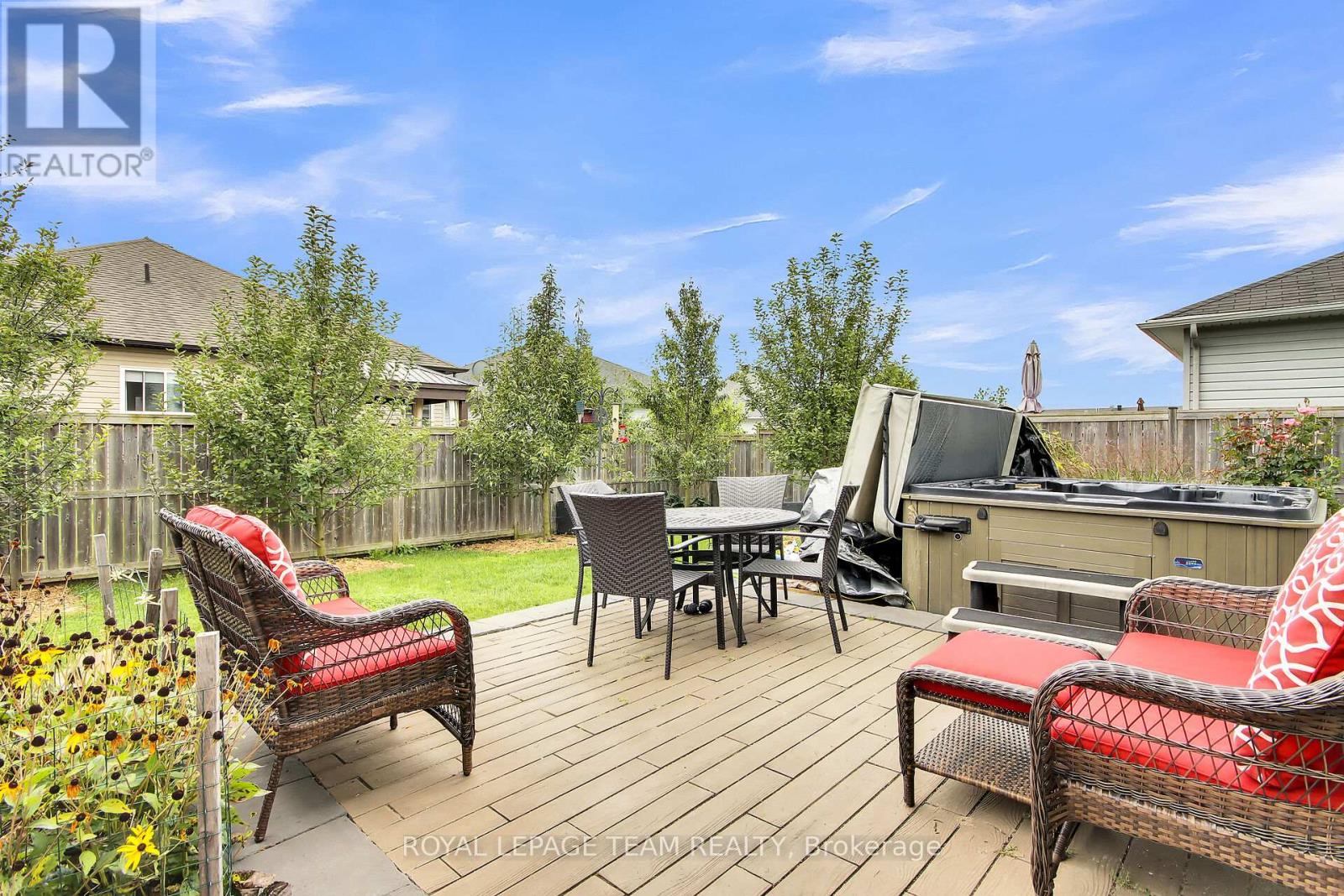 638 Robert Hill Street N