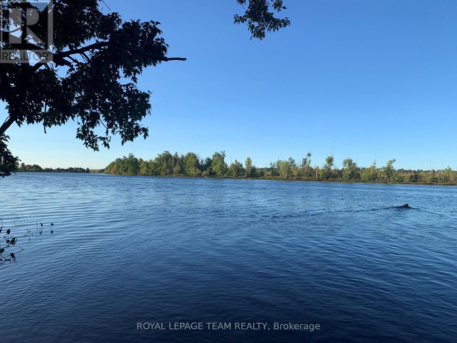 638 Robert Hill Street N