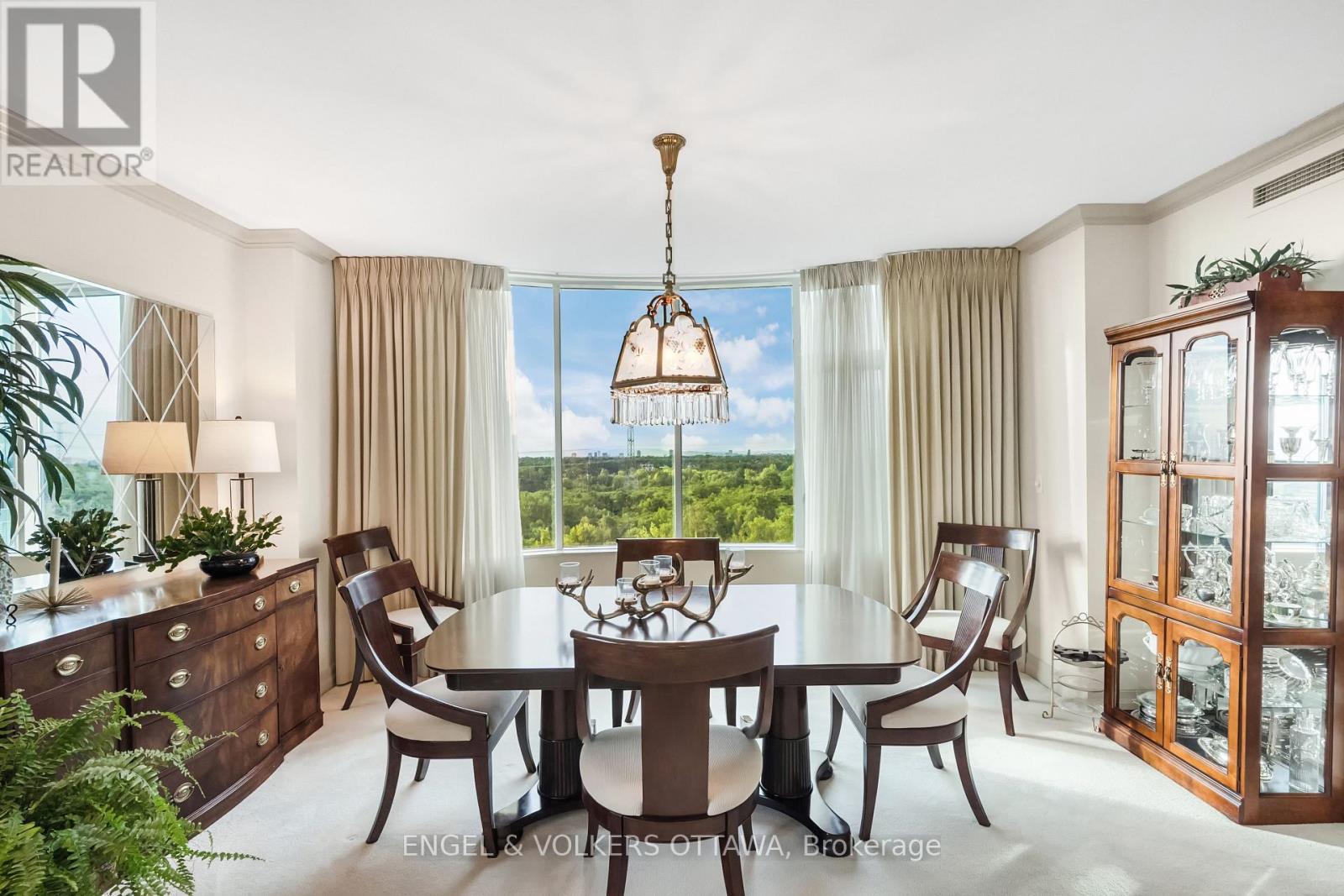 903 - 3590 Rivergate Way