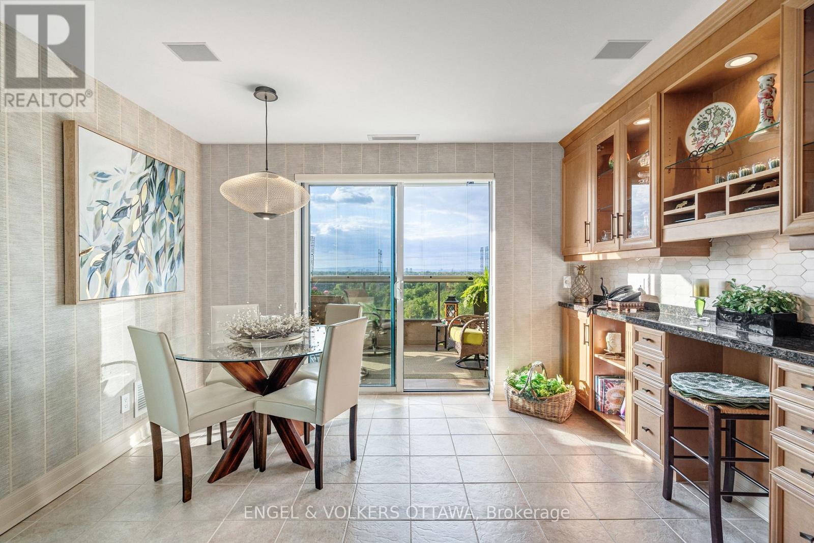 903 - 3590 Rivergate Way