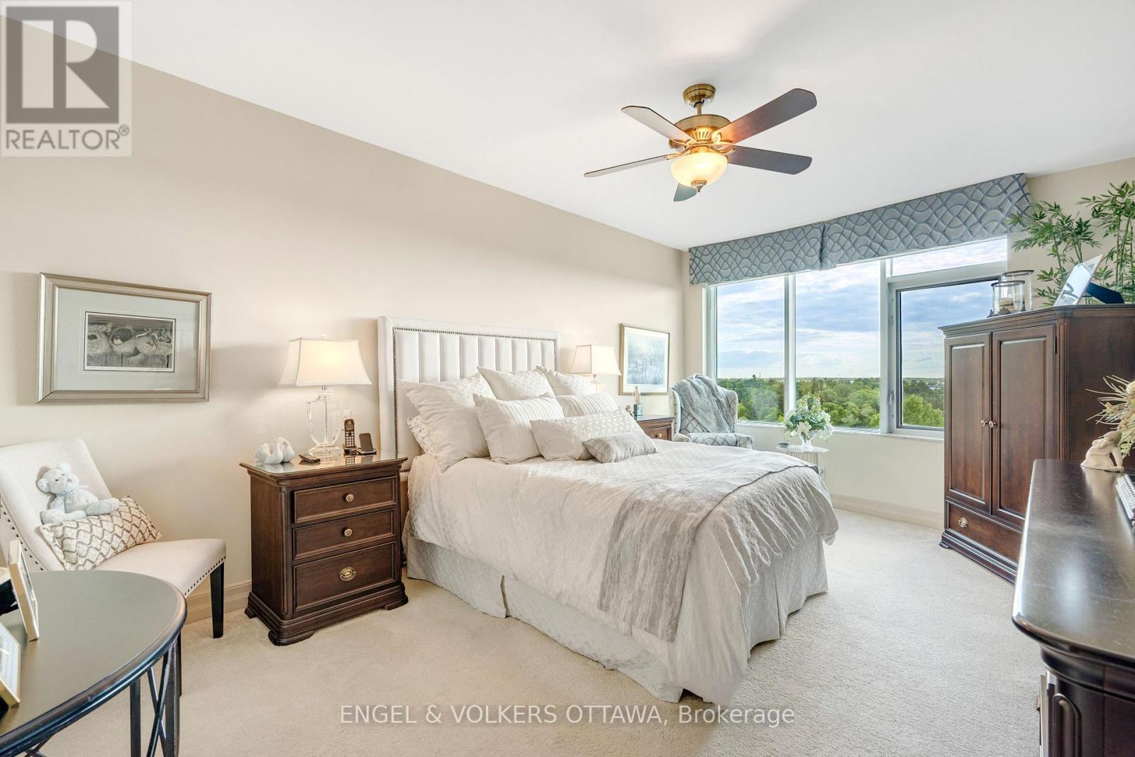 903 - 3590 Rivergate Way