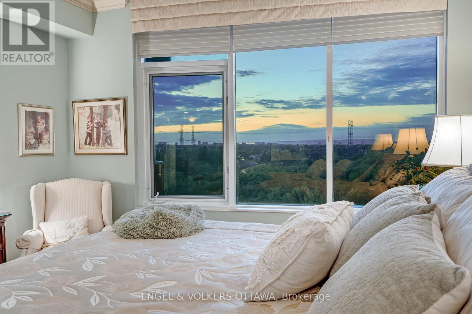 903 - 3590 Rivergate Way