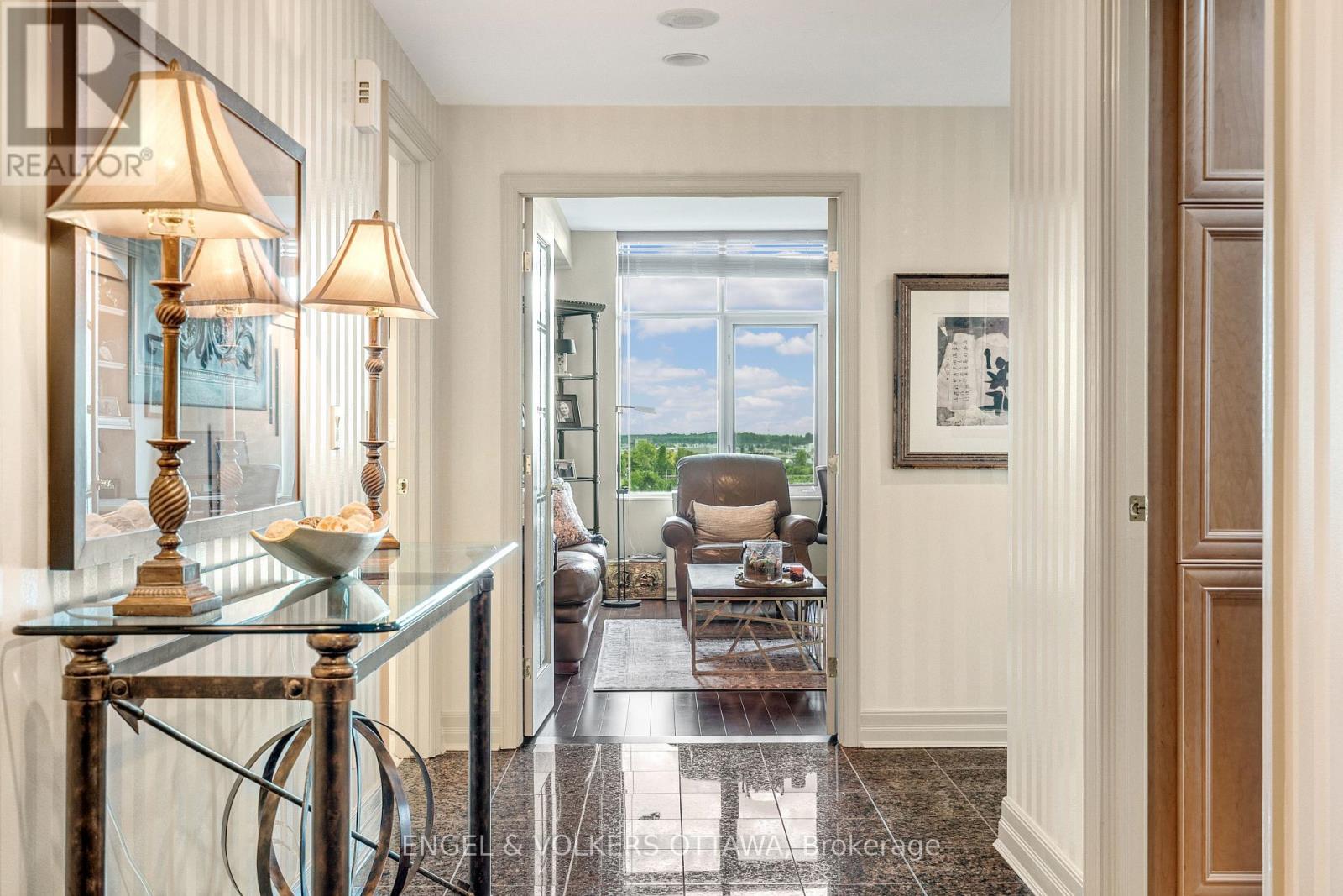 903 - 3590 Rivergate Way