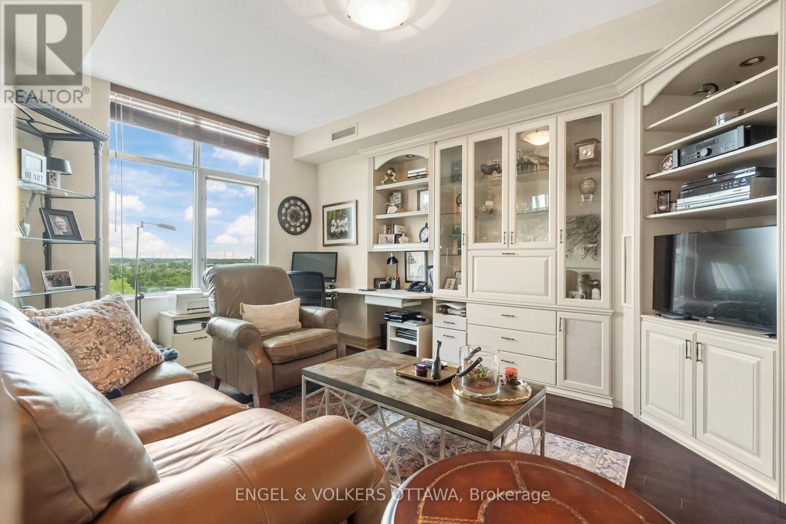 903 - 3590 Rivergate Way