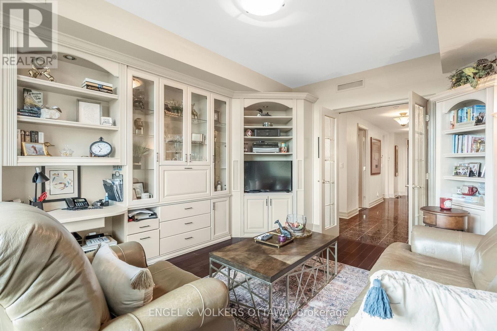 903 - 3590 Rivergate Way