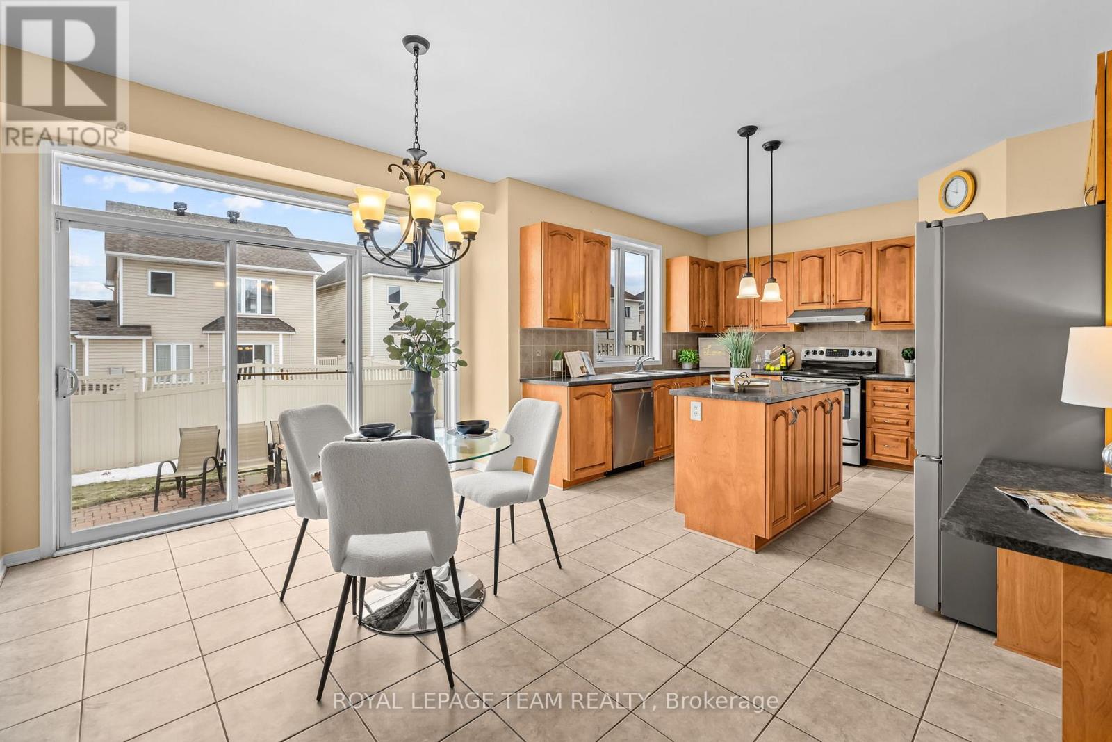 522 Kentmare Crescent